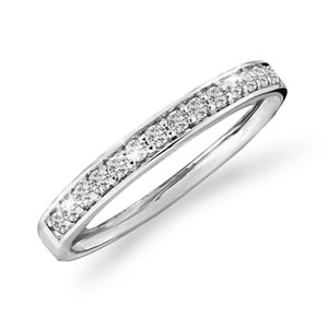 Queen Of Hearts White Topaz Pav Stacking Band